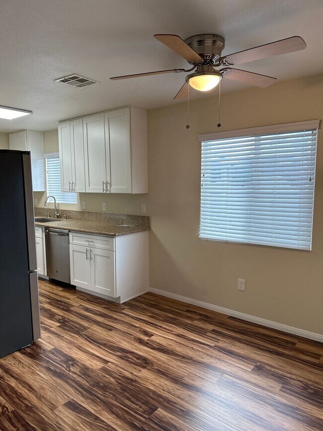 Building Photo - 7919 San Felipe St