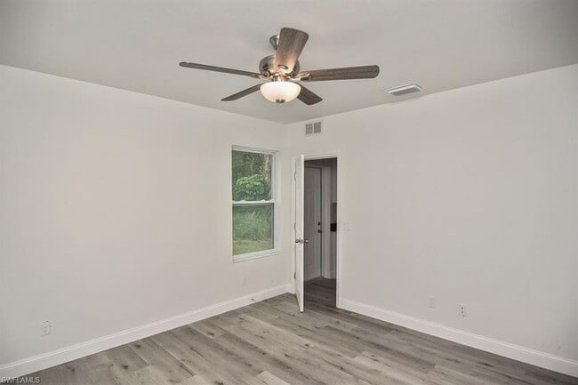 Building Photo - 4 bedroom home!