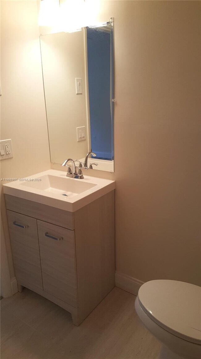 Building Photo - 265 SW 7th St