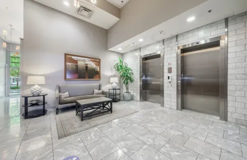 Building Photo - 1100 Howell Mill Rd NW