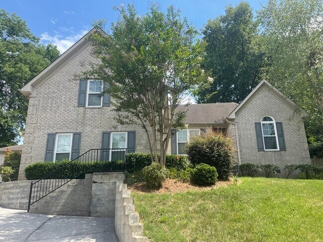 Primary Photo - Hickory Hills home with fenced yard and deck!