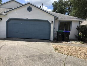 Building Photo - South Orlando Home