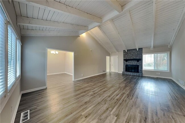 Building Photo - 252 Paxton Cir