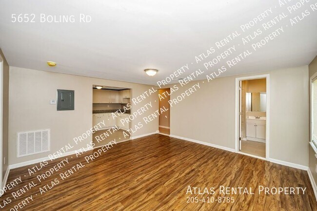 Building Photo - 5652 Boling Rd