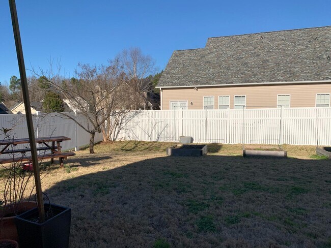Building Photo - 108 Kempton Dr