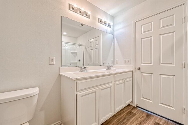 Building Photo - 2614 Lapwing Dr.