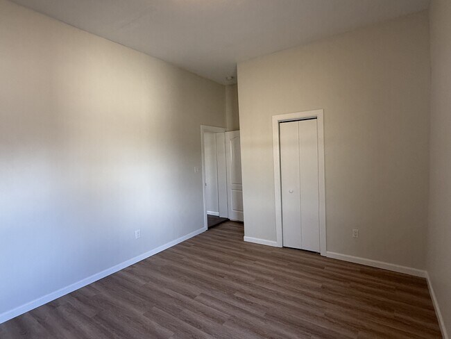 Building Photo - 2937 Washington St NE