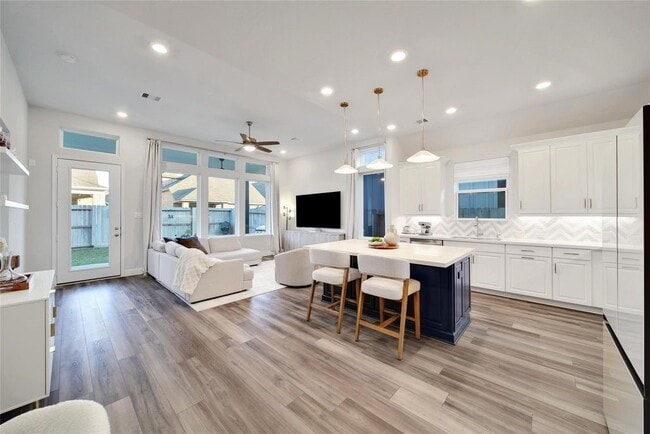 Building Photo - 21451 Llano Grande Blvd