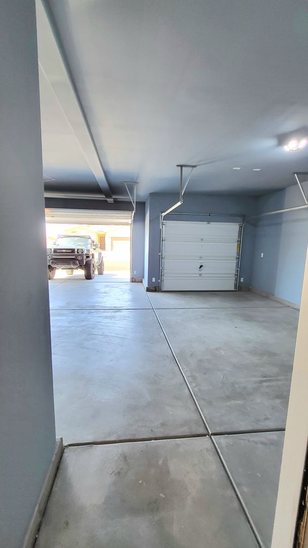 Building Photo - TESORA PAHRUMP - E. Summit Avenue