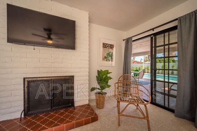 Building Photo - 1970 S Joshua Tree Pl