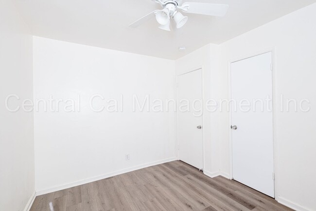 Building Photo - 3 Bedroom/1 Bath Home - $1595 Per Month!
