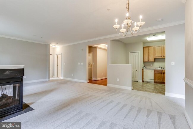 Building Photo - 2111 Ganton Green