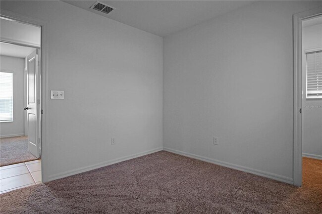 Building Photo - 2906 Lavanda Dr