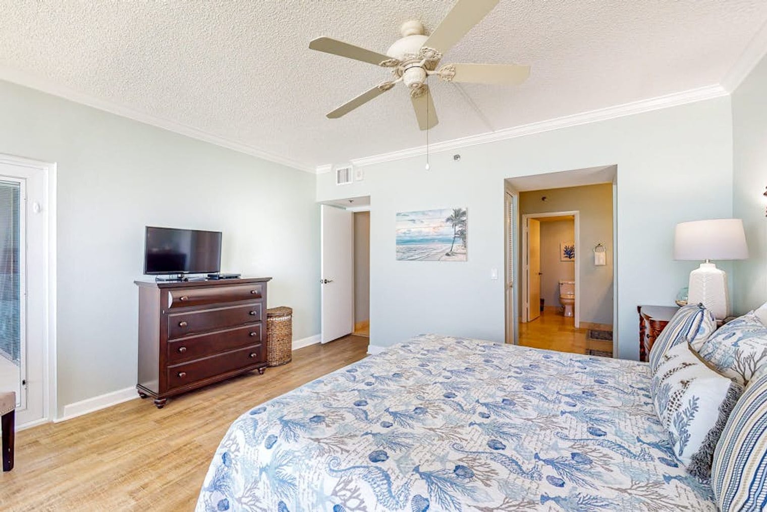 Building Photo - 1145 Gulf of Mexico Dr
