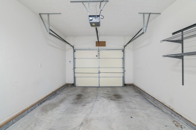 Building Photo - 1034 Brittany Deanne Ln