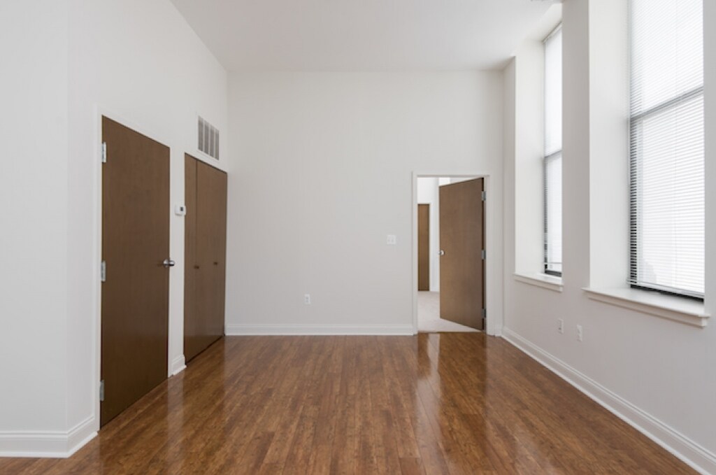 Building Photo - 1001 Chestnut St