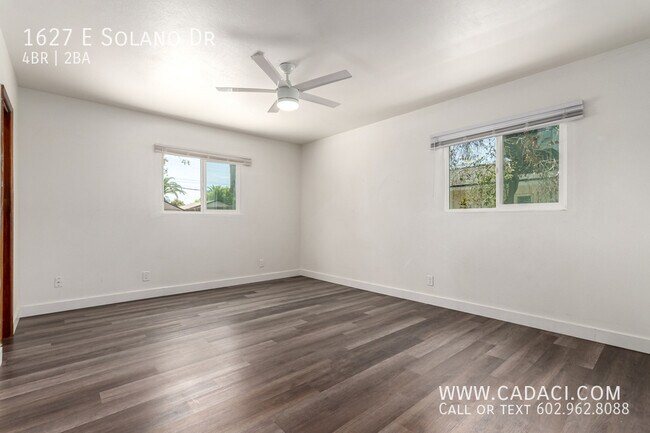 Building Photo - 1627 E Solano Dr