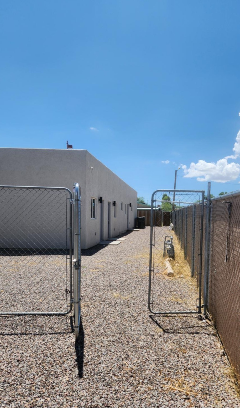 back parking - 233 E 31st St