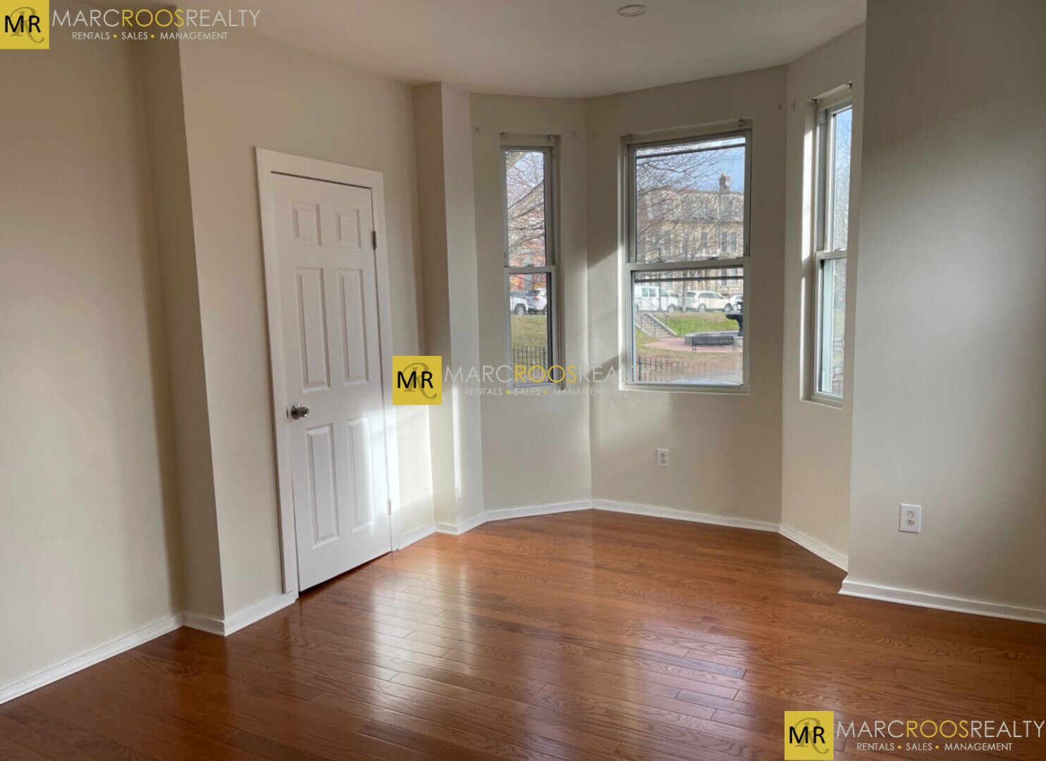 Building Photo - 179 Putnam St