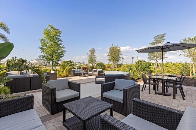 Building Photo - 17534 Crescent Moon Lp