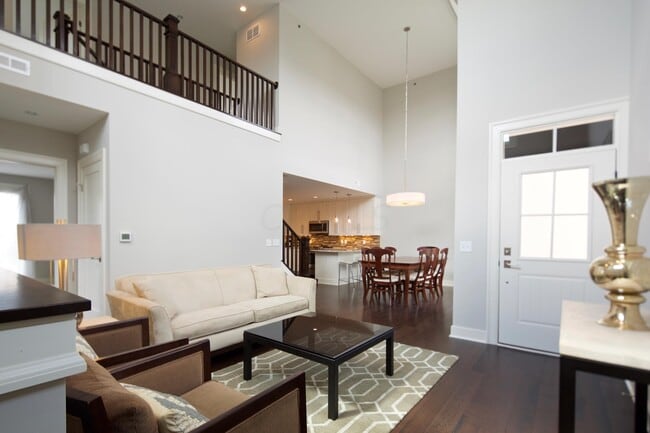 Building Photo - 84 N 6th St