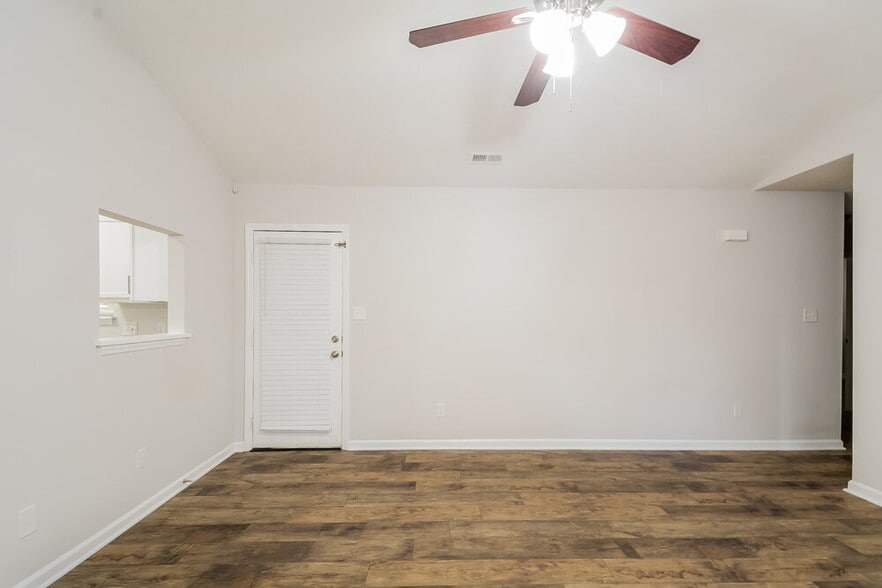 Building Photo - 746 Brewers Glynn Ct