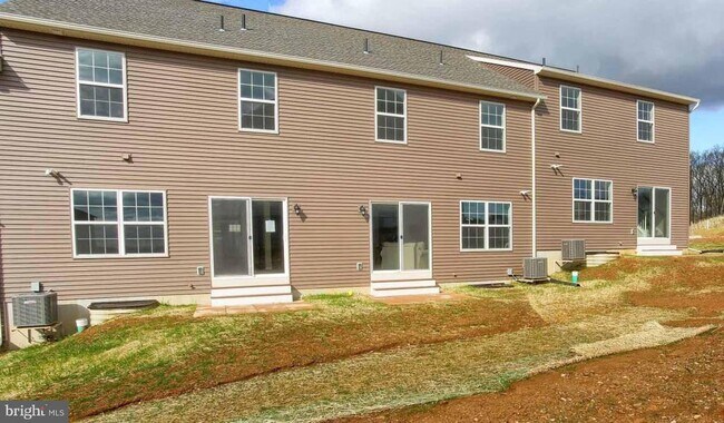 Building Photo - 1706 Shady Ln