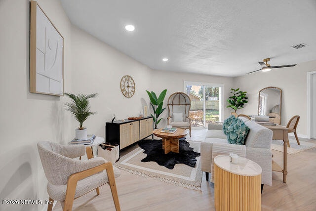 Building Photo - 14396 Aqua Vista Rd N