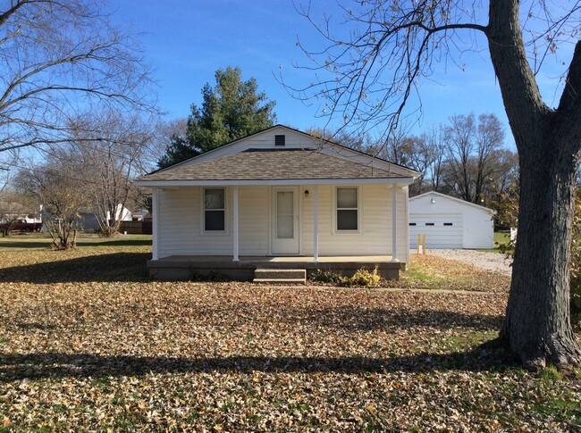 Primary Photo - Wayne Twp - 2 Bedroom home