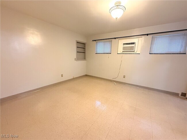 Building Photo - 1510 2nd St