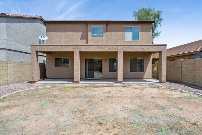 Building Photo - San Tan Heights