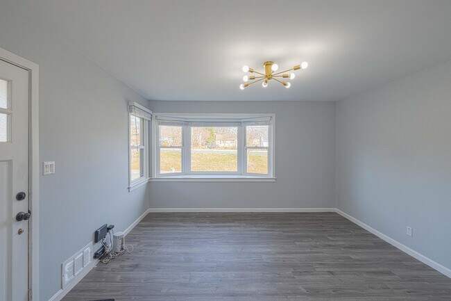 Building Photo - 1209 Veirs Mill Rd