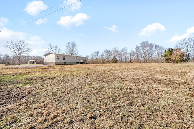 Building Photo - Beautiful Modular in Country Setting