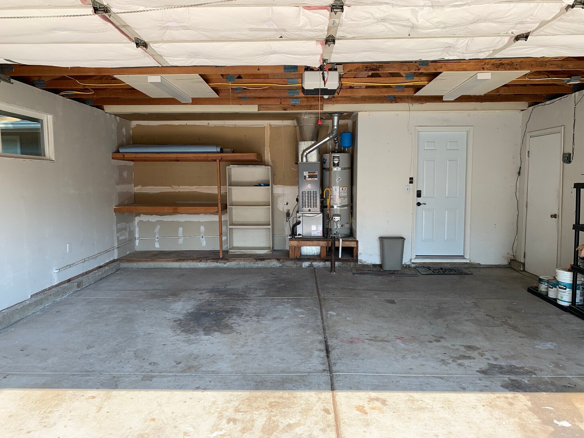 Building Photo - 2960 Chavez Dr