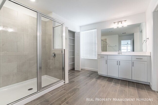 Building Photo - 15436 White Linen Dr