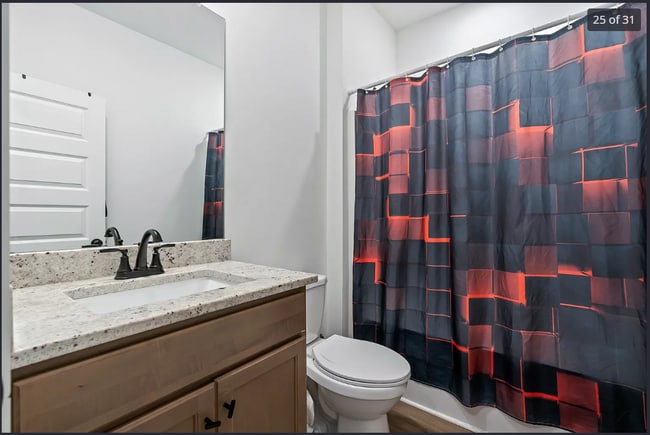 Building Photo - 6643 White Oak Ln