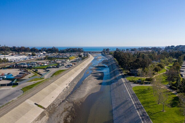 Building Photo - Beautiful Furnished Home in Seaside Villas Near Doheny Beach!