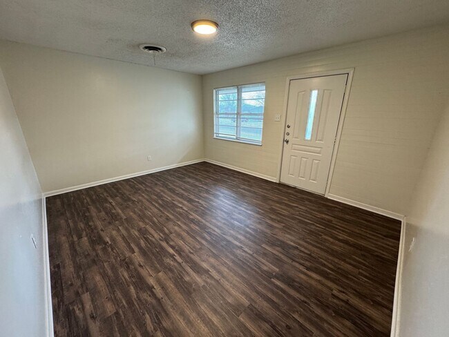Building Photo - 4-Bedroom Home for Rent in Copperas Cove, TX