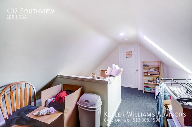 Building Photo - 407 Southview-