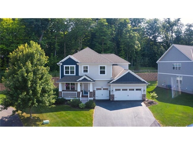 Building Photo - 5585 Orchard Cove