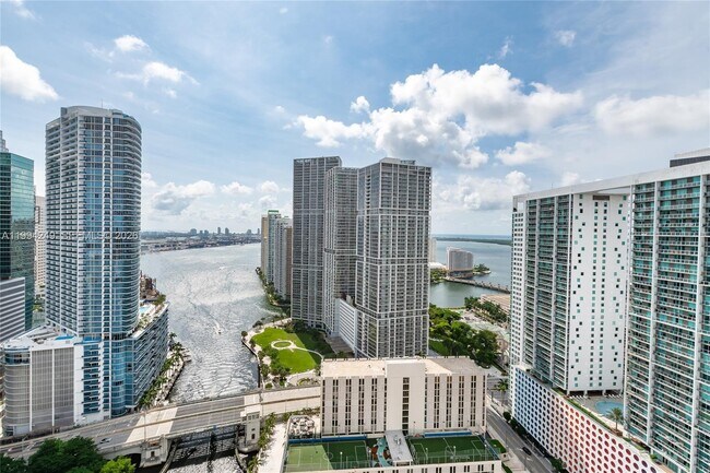 Building Photo - 31 SE 5th St