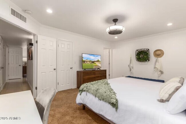 Building Photo - 15849 N 49th Pl