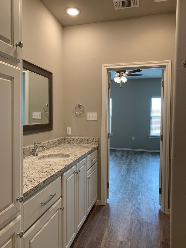 Building Photo - DB 1219 Preston Trails