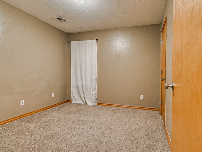 Building Photo - 4117 Green Apple Dr