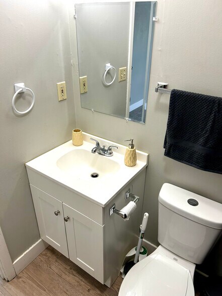 Building Photo - 4028 N Illinois Ave