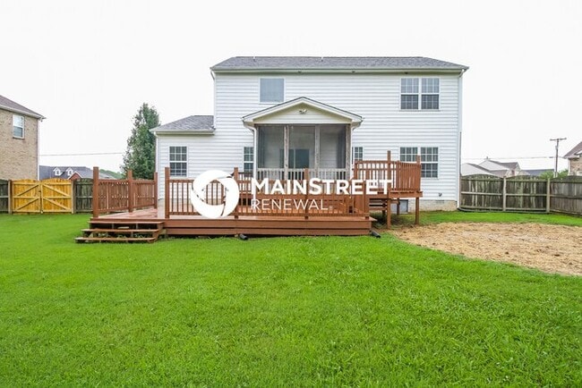 Building Photo - 4 Bedroom Pet-Friendly Home in Murfreesbor...