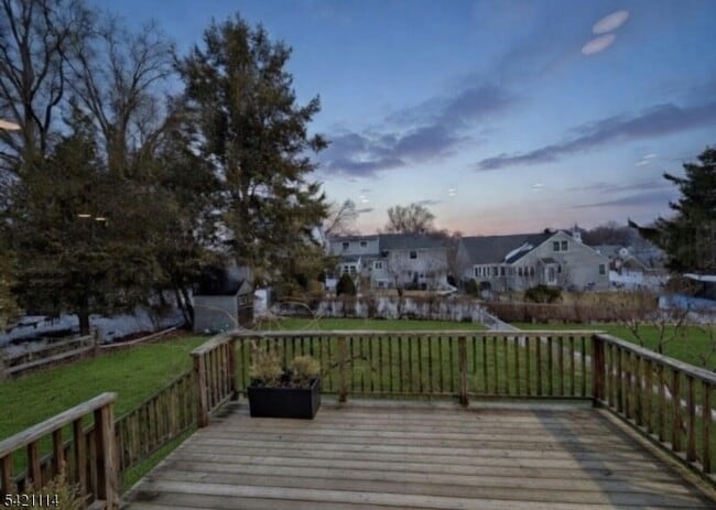 Building Photo - 321 Minute Arms Rd