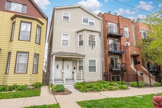 Building Photo - 2928 N Ridgeway Ave