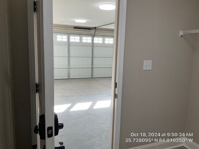 Building Photo - One Year Old - 3 Bedroom House