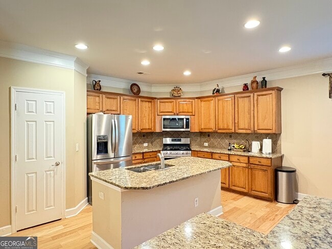 Building Photo - 5510 Ivy Nole